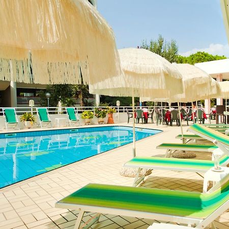 Hotel Gimm Bibione Eksteriør billede