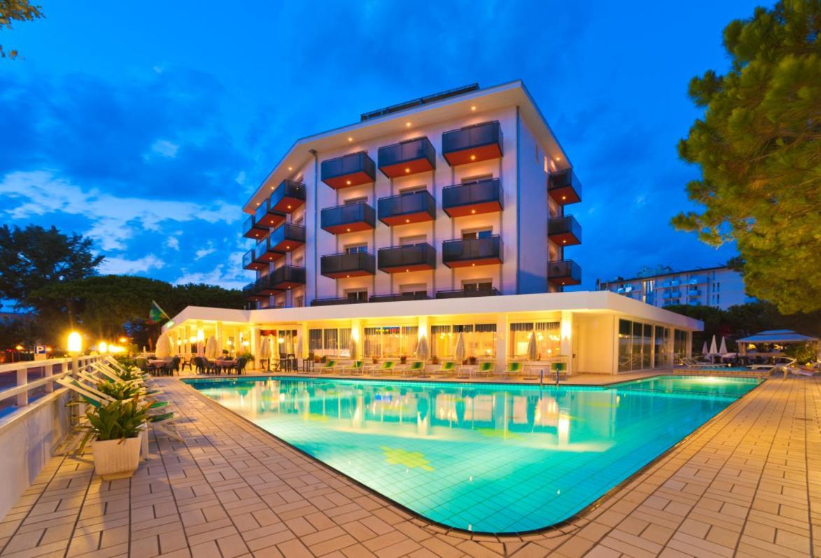 Hotel Gimm Bibione Eksteriør billede