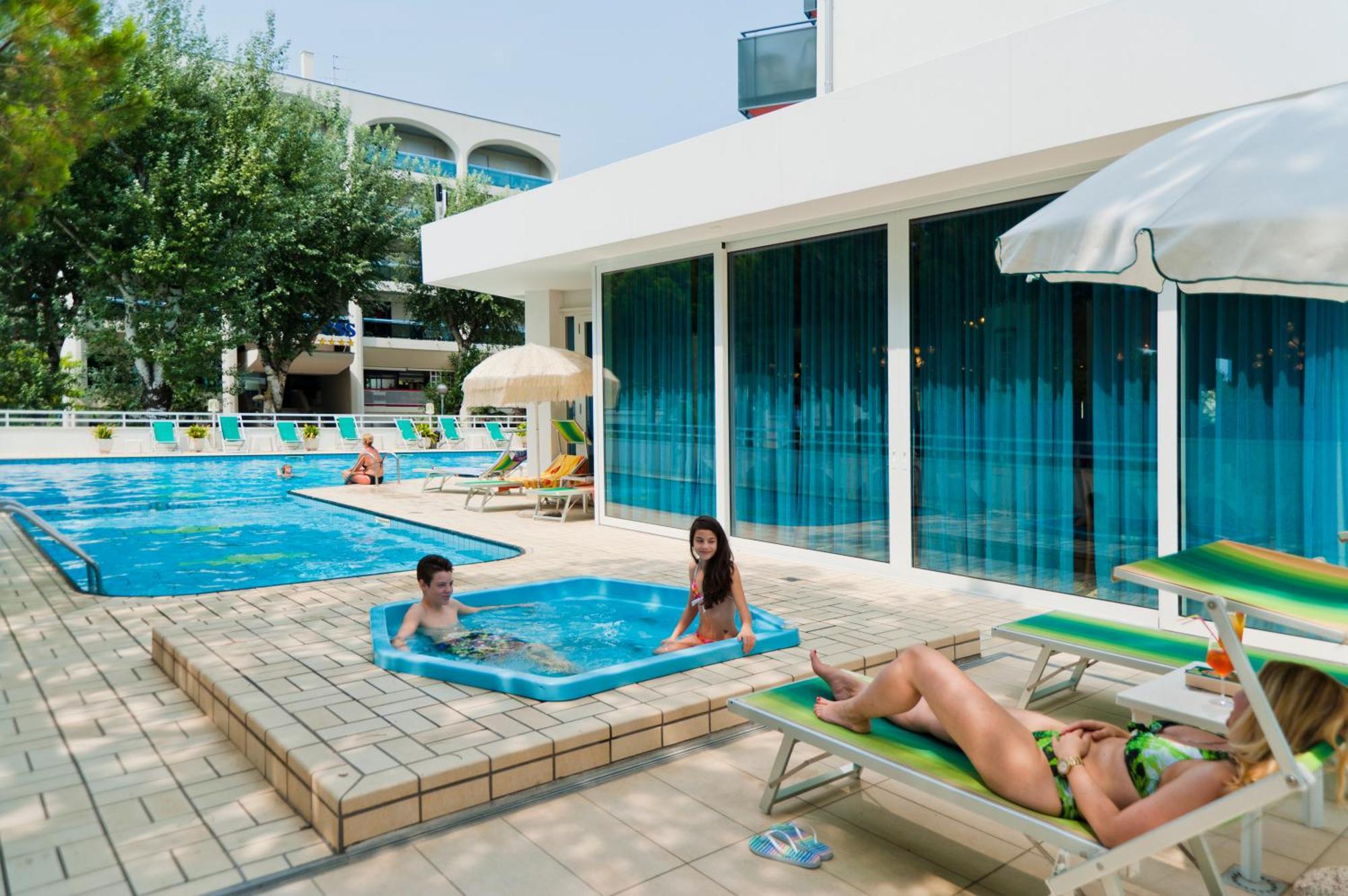 Hotel Gimm Bibione Eksteriør billede