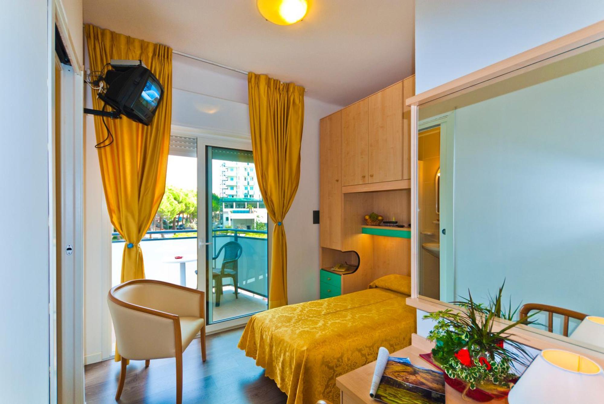 Hotel Gimm Bibione Eksteriør billede