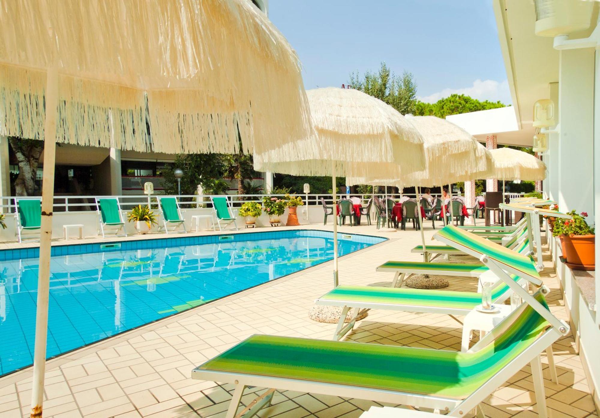 Hotel Gimm Bibione Eksteriør billede